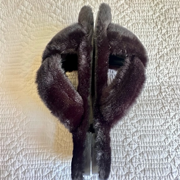 Ave Modération Fur Slides - Picture 3 of 14